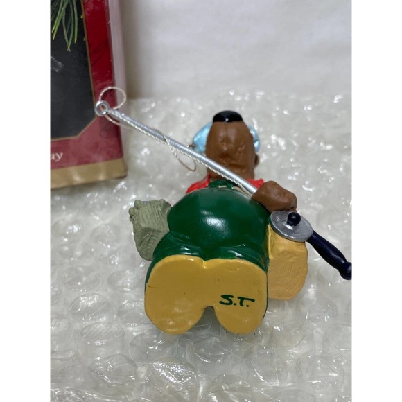 Hallmark Keepsake Christmas Ornament Fisherman Catch of the Day 1997 W/ Box - Picture 9 of 10